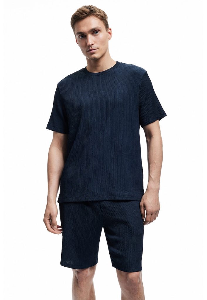 Pantaloni scurti texturati-BARBATI/IMBRACAMINTE/Pantaloni si colanti-IMBRACAMINTE/Pantaloni si colanti