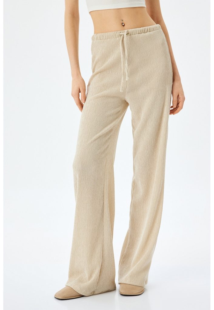 Pantaloni uni evazati-FEMEI/IMBRACAMINTE/Pantaloni si colanti-IMBRACAMINTE/Pantaloni si colanti