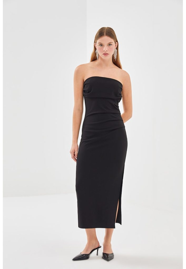 Rochie fara maneci cu slit lateral-FEMEI/IMBRACAMINTE/Rochii-IMBRACAMINTE/Rochii