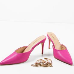 Saboti dama Naevius Roz 5