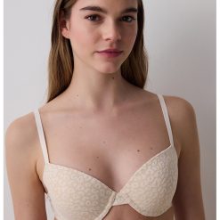Sutien cu model si burete-FEMEI/IMBRACAMINTE/Tricouri si maiouri-IMBRACAMINTE/Tricouri si maiouri