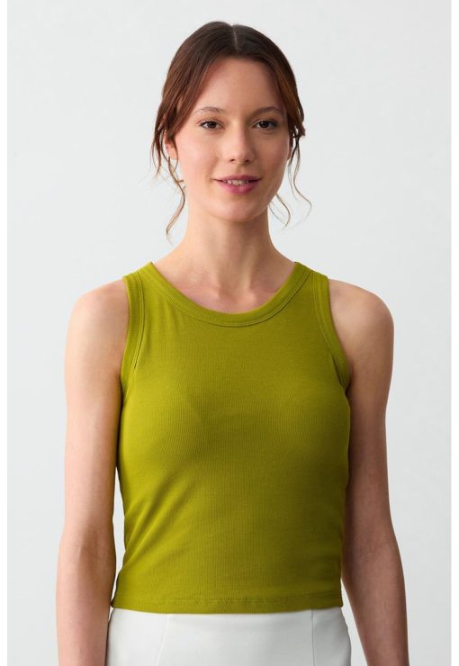 Top slim-fit cu model uni-FEMEI/IMBRACAMINTE/Tricouri si maiouri-IMBRACAMINTE/Tricouri si maiouri