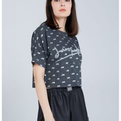 Tricou crop cu model logo-FEMEI/IMBRACAMINTE/Tricouri si maiouri-IMBRACAMINTE/Tricouri si maiouri