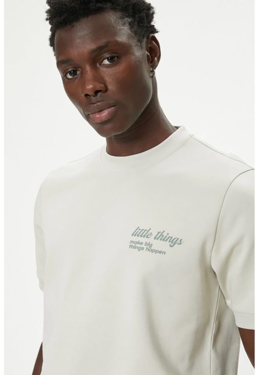 Tricou cu decolteu la baza gatului si imprimeu text-BARBATI/IMBRACAMINTE/Tricouri si maiouri-IMBRACAMINTE/Tricouri si maiouri