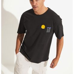 Tricou cu decolteu rotund-BARBATI/IMBRACAMINTE/Tricouri si maiouri-IMBRACAMINTE/Tricouri si maiouri
