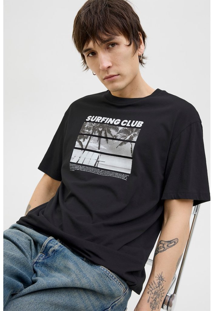 Tricou cu imprimeu grafic si decolteu la baza gatului-BARBATI/IMBRACAMINTE/Tricouri si maiouri-IMBRACAMINTE/Tricouri si maiouri