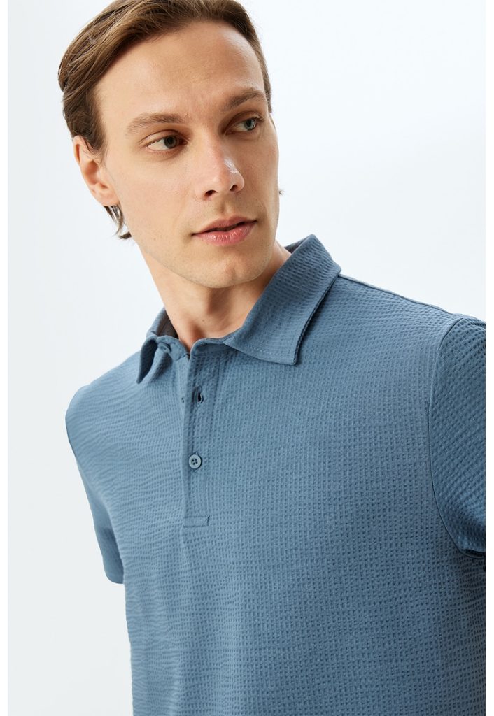 Tricou polo cu model texturat-BARBATI/IMBRACAMINTE/Tricouri si maiouri-IMBRACAMINTE/Tricouri si maiouri