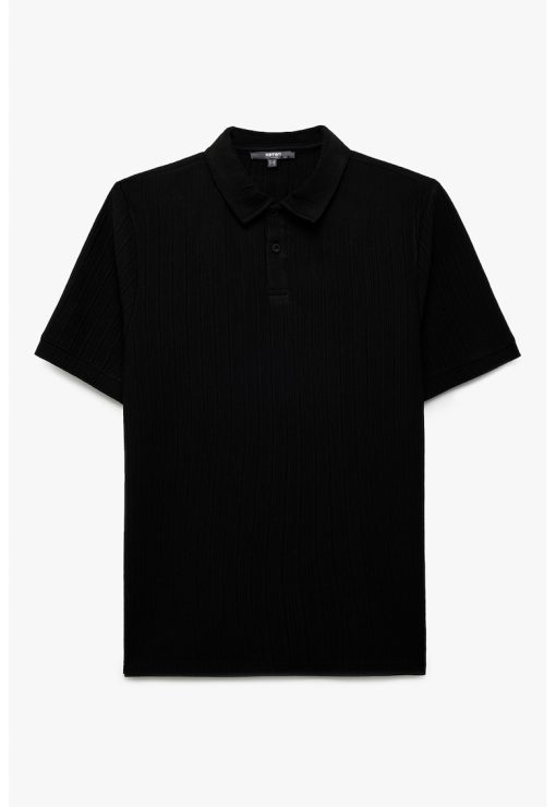 Tricou polo cu model uni-BARBATI/IMBRACAMINTE/Tricouri si maiouri-IMBRACAMINTE/Tricouri si maiouri