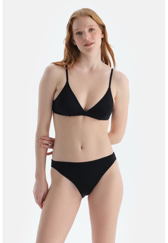 Bikini clasici cu model uni-FEMEI/IMBRACAMINTE/Costume de baie-IMBRACAMINTE/Costume de baie