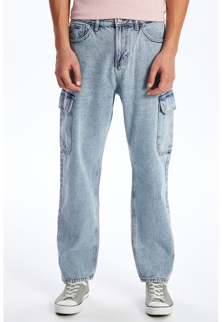 Blugi cargo regular fit-BARBATI/IMBRACAMINTE/Blugi-IMBRACAMINTE/Blugi