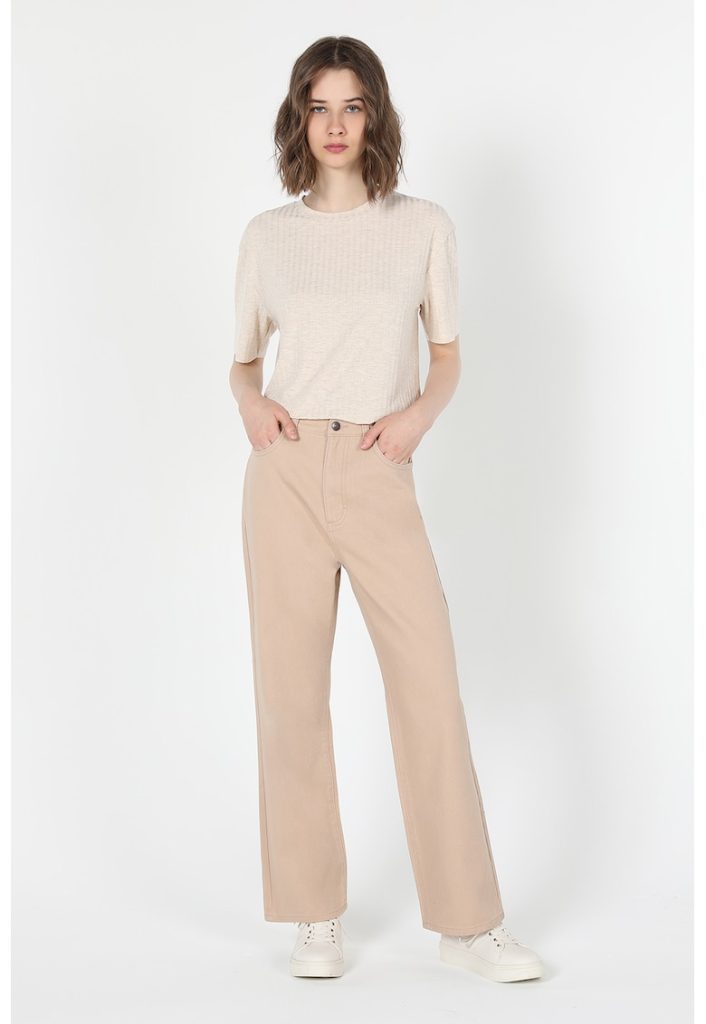 Blugi slim fit cu croiala dreapta-FEMEI/IMBRACAMINTE/Blugi-IMBRACAMINTE/Blugi
