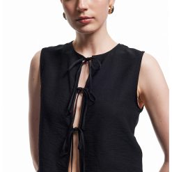 Bluza crop cu prindere cu snururi-FEMEI/IMBRACAMINTE/Bluze-IMBRACAMINTE/Bluze