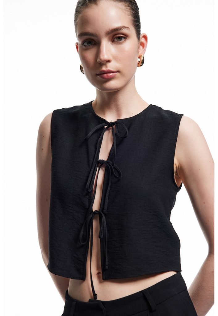 Bluza crop cu prindere cu snururi-FEMEI/IMBRACAMINTE/Bluze-IMBRACAMINTE/Bluze