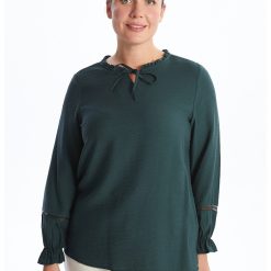 Bluza uni cu perforatii pe maneci-FEMEI/IMBRACAMINTE/Bluze-IMBRACAMINTE/Bluze