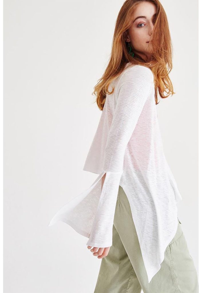 Bolerou cu mansete evazate-FEMEI/IMBRACAMINTE/Pulovere si cardigane-IMBRACAMINTE/Pulovere si cardigane