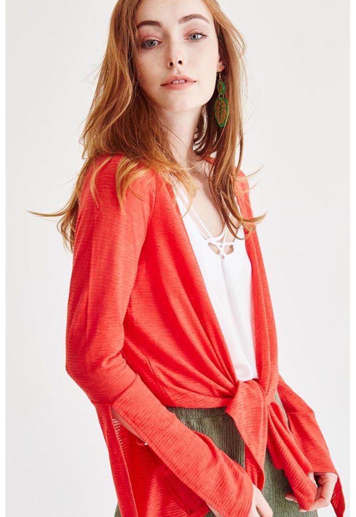 Bolerou cu mansete evazate-FEMEI/IMBRACAMINTE/Bluze-IMBRACAMINTE/Bluze