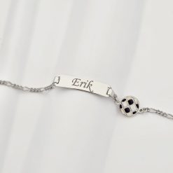 Bratara bebe - Placuta cu nume - Simbol minge de fotbal si lantisor - Argint 925-Landing Page Categorii >> Bebe si Botez >> Bratari bebe Argint >> Promoții >> Noutati