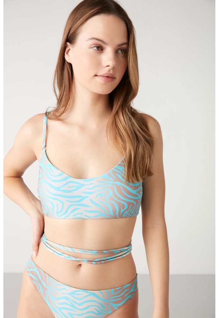 Bustiera de baie cu sireturi lungi si imprimeu zebra-FEMEI/IMBRACAMINTE/Costume de baie-IMBRACAMINTE/Costume de baie