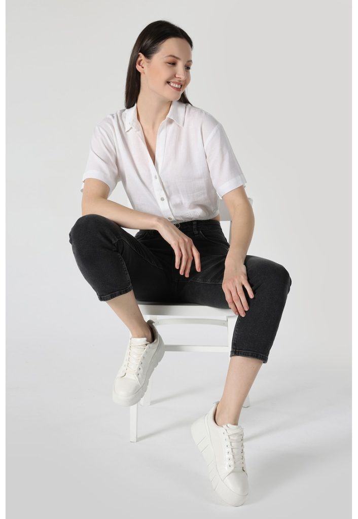 Camasa crop din amestec de in cu maneci cazute-FEMEI/IMBRACAMINTE/Camasi-IMBRACAMINTE/Camasi