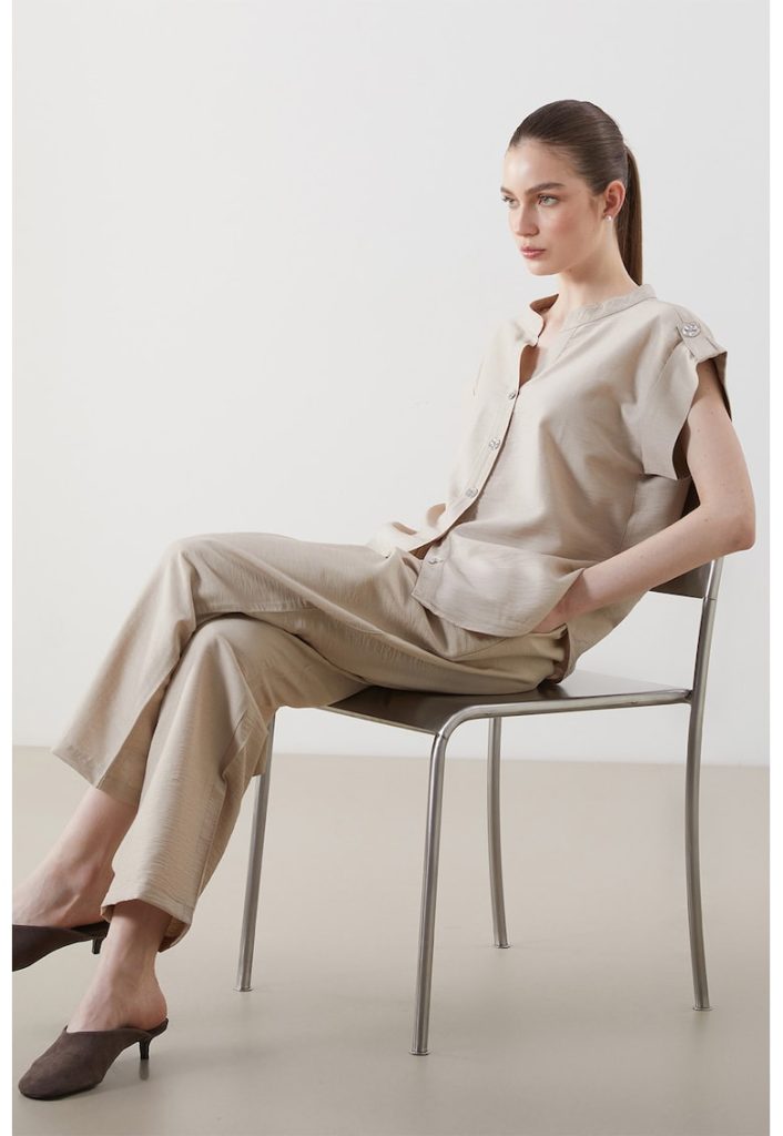 Camasa lejera cu maneci scurte-FEMEI/IMBRACAMINTE/Camasi-IMBRACAMINTE/Camasi