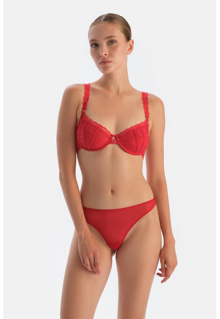 Chiloti tanga cu decupaj-FEMEI/IMBRACAMINTE/Lenjerie intima-IMBRACAMINTE/Lenjerie intima