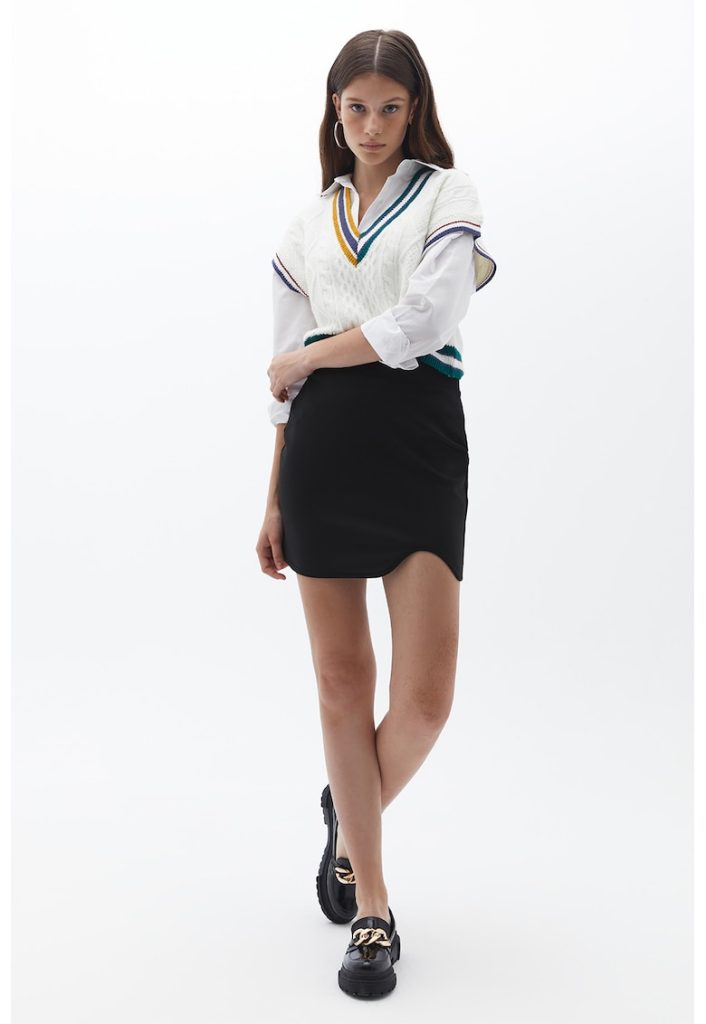 Fusta cu terminatie rotunjita-FEMEI/IMBRACAMINTE/Fuste-IMBRACAMINTE/Fuste