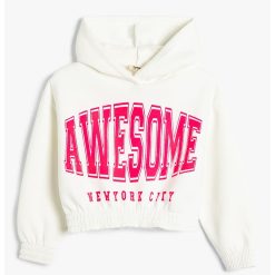 Hanorac crop cu imprimeu text-FETE/IMBRACAMINTE/Bluze-IMBRACAMINTE/Bluze