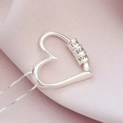 Lantisor Legaturi de Suflet - Pandantiv Inima si Elemente cu nume - Argint 925-Toate >> Argint 925 >> Lantisoare Argint >> Noutati