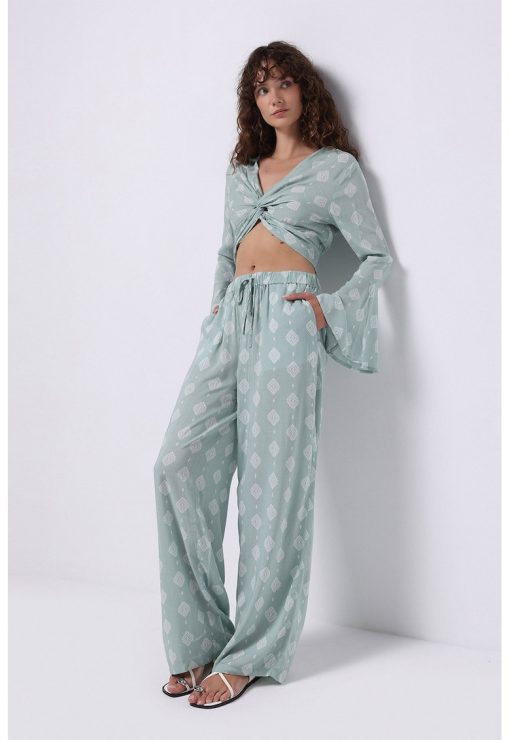 Pantaloni de trening cu imprimeu grafic si snur-FEMEI/IMBRACAMINTE/Pantaloni si colanti-IMBRACAMINTE/Pantaloni si colanti