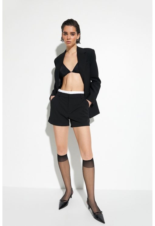 Pantaloni scurti cu model 2 in 1-FEMEI/IMBRACAMINTE/Pantaloni si colanti-IMBRACAMINTE/Pantaloni si colanti