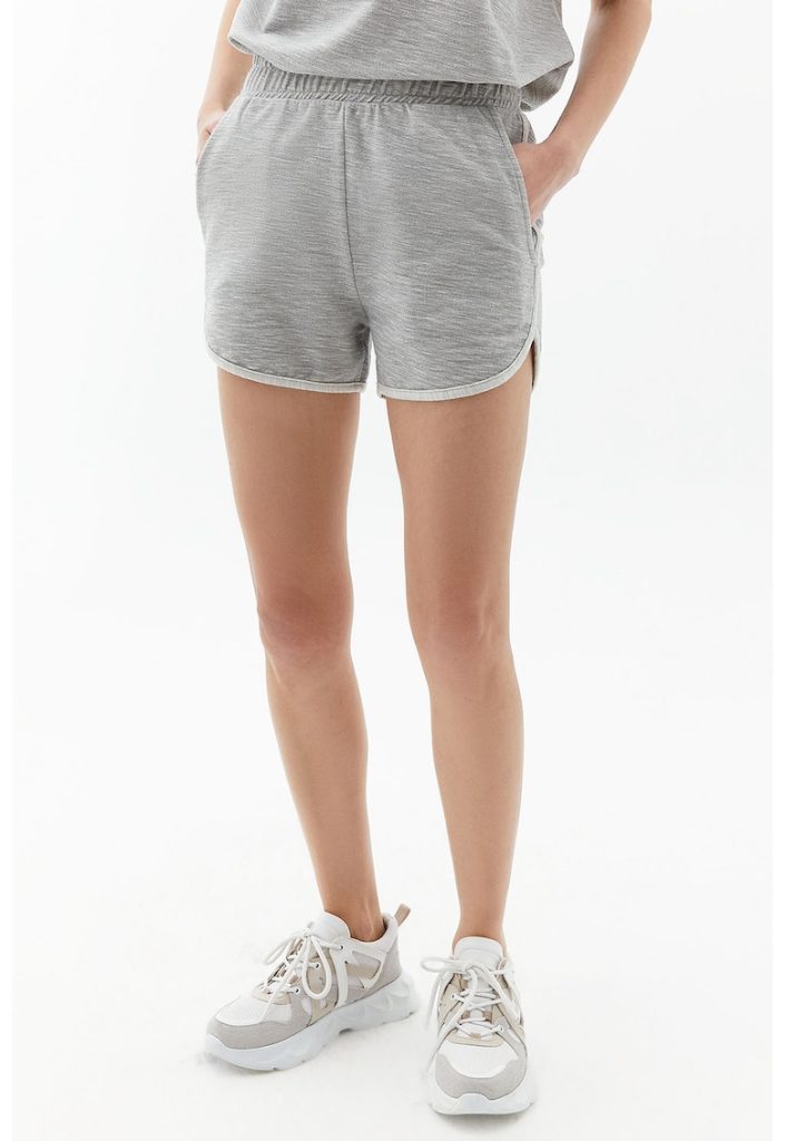 Pantaloni scurti cu talie elastica-FEMEI/IMBRACAMINTE/Pantaloni si colanti-IMBRACAMINTE/Pantaloni si colanti