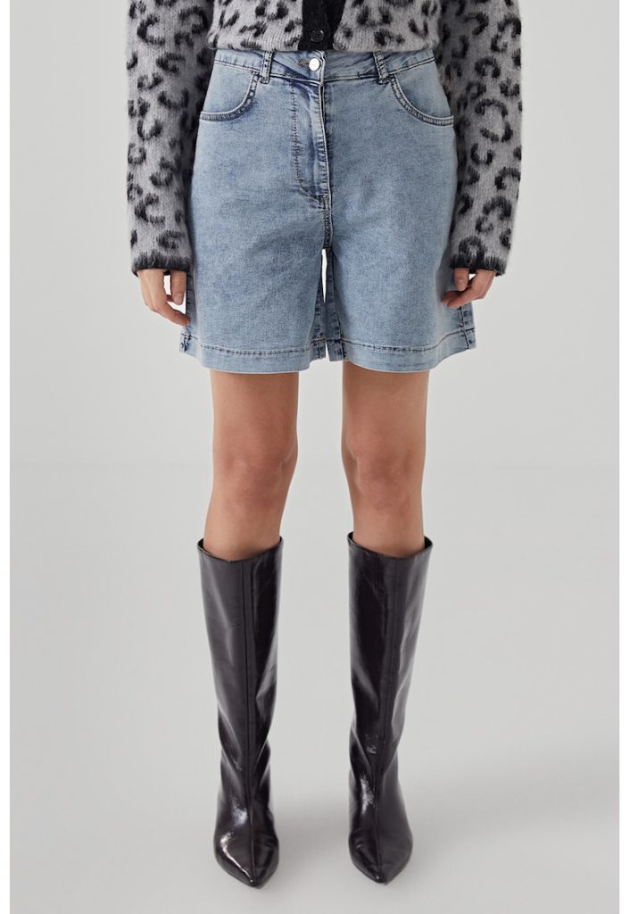 Pantaloni scurti din denim cu croiala dreapta-FEMEI/IMBRACAMINTE/Blugi-IMBRACAMINTE/Blugi