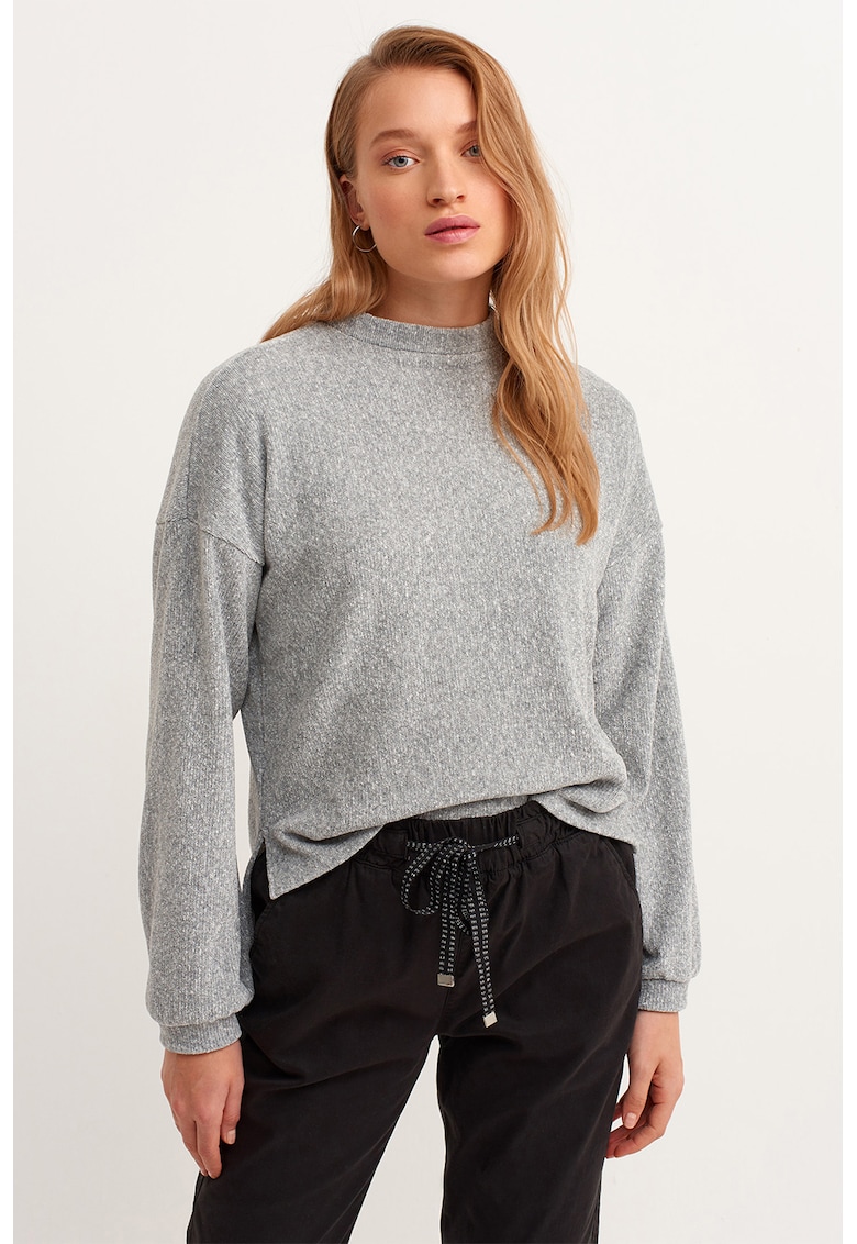 Pulover cu maneci cazute-FEMEI/IMBRACAMINTE/Pulovere si cardigane-IMBRACAMINTE/Pulovere si cardigane