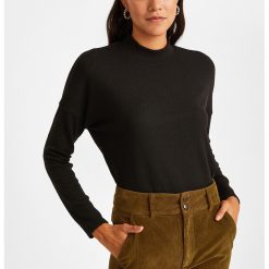 Pulover lejer cu guler scurt-FEMEI/IMBRACAMINTE/Pulovere si cardigane-IMBRACAMINTE/Pulovere si cardigane