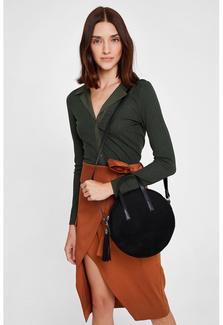 Pulover slim fit cu revere decupate-FEMEI/IMBRACAMINTE/Pulovere si cardigane-IMBRACAMINTE/Pulovere si cardigane