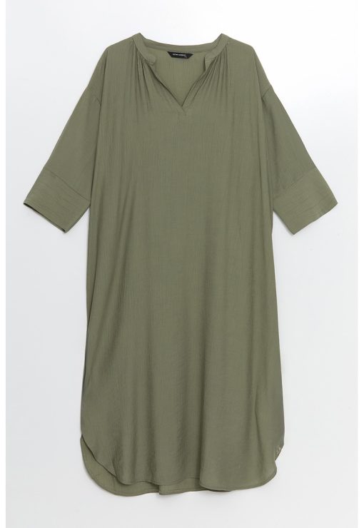 Rochie cu croiala dreapta si model uni-FEMEI/IMBRACAMINTE/Rochii-IMBRACAMINTE/Rochii
