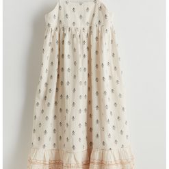 Rochie cu model si terminatie cu volane-FETE/IMBRACAMINTE/Rochii-IMBRACAMINTE/Rochii