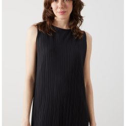 Rochie dreapta fara maneci-FEMEI/IMBRACAMINTE/Rochii-IMBRACAMINTE/Rochii