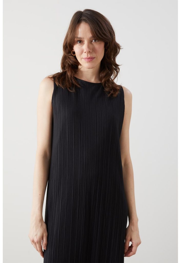 Rochie dreapta fara maneci-FEMEI/IMBRACAMINTE/Rochii-IMBRACAMINTE/Rochii