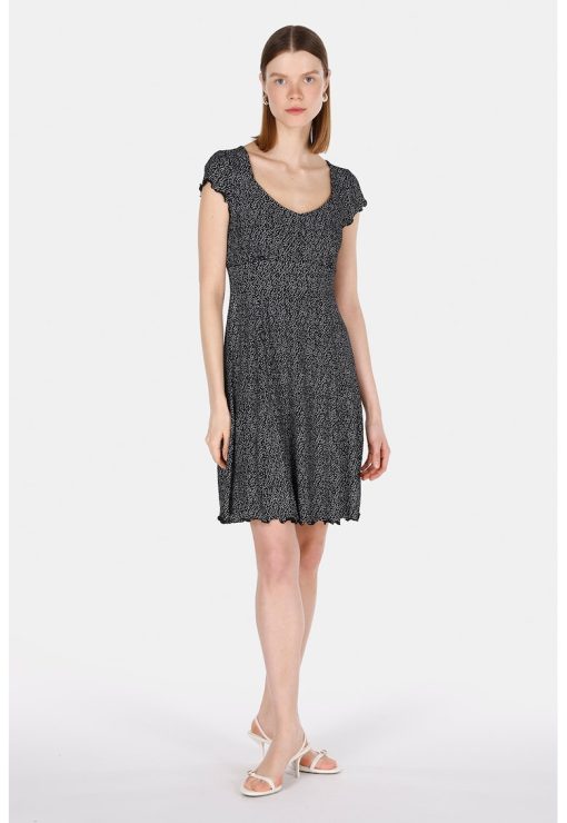 Rochie scurta cu terminatii valurite-FEMEI/IMBRACAMINTE/Rochii-IMBRACAMINTE/Rochii