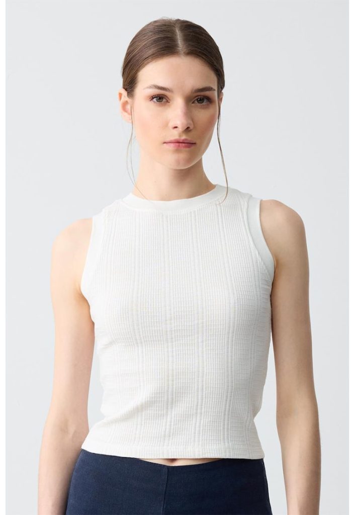 Top crop cu aspect striat-FEMEI/IMBRACAMINTE/Tricouri si maiouri-IMBRACAMINTE/Tricouri si maiouri