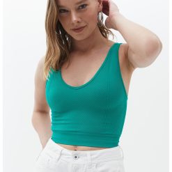 Top crop cu decolteu in V-FEMEI/IMBRACAMINTE/Tricouri si maiouri-IMBRACAMINTE/Tricouri si maiouri