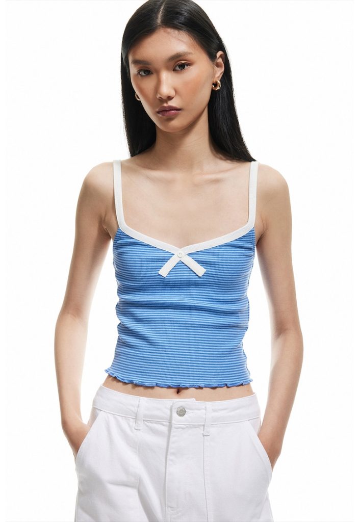 Top crop cu terminatii valurite-FEMEI/IMBRACAMINTE/Tricouri si maiouri-IMBRACAMINTE/Tricouri si maiouri