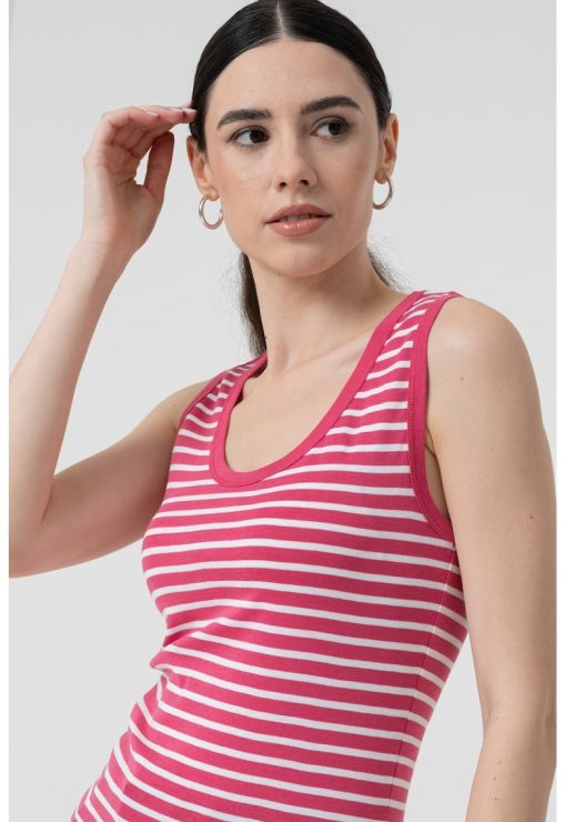 Top cu model in dungi-FEMEI/IMBRACAMINTE/Tricouri si maiouri-IMBRACAMINTE/Tricouri si maiouri