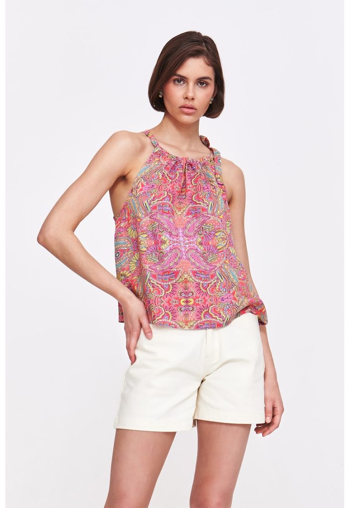 Top cu model paisley si funda-FEMEI/IMBRACAMINTE/Tricouri si maiouri-IMBRACAMINTE/Tricouri si maiouri