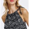 Top halter cu model-FEMEI/IMBRACAMINTE/Tricouri si maiouri-IMBRACAMINTE/Tricouri si maiouri