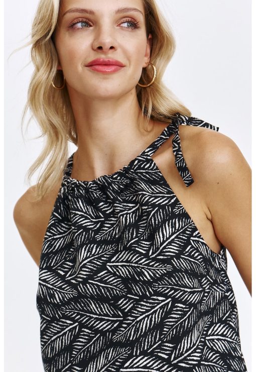 Top halter cu model-FEMEI/IMBRACAMINTE/Tricouri si maiouri-IMBRACAMINTE/Tricouri si maiouri