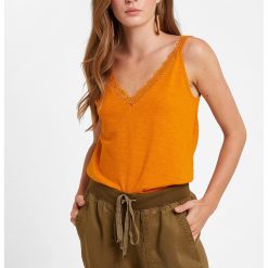 Top lejer cu captuseala din dantela-FEMEI/IMBRACAMINTE/Tricouri si maiouri-IMBRACAMINTE/Tricouri si maiouri