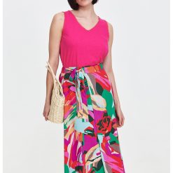 Top uni cu decolteu in V-FEMEI/IMBRACAMINTE/Tricouri si maiouri-IMBRACAMINTE/Tricouri si maiouri