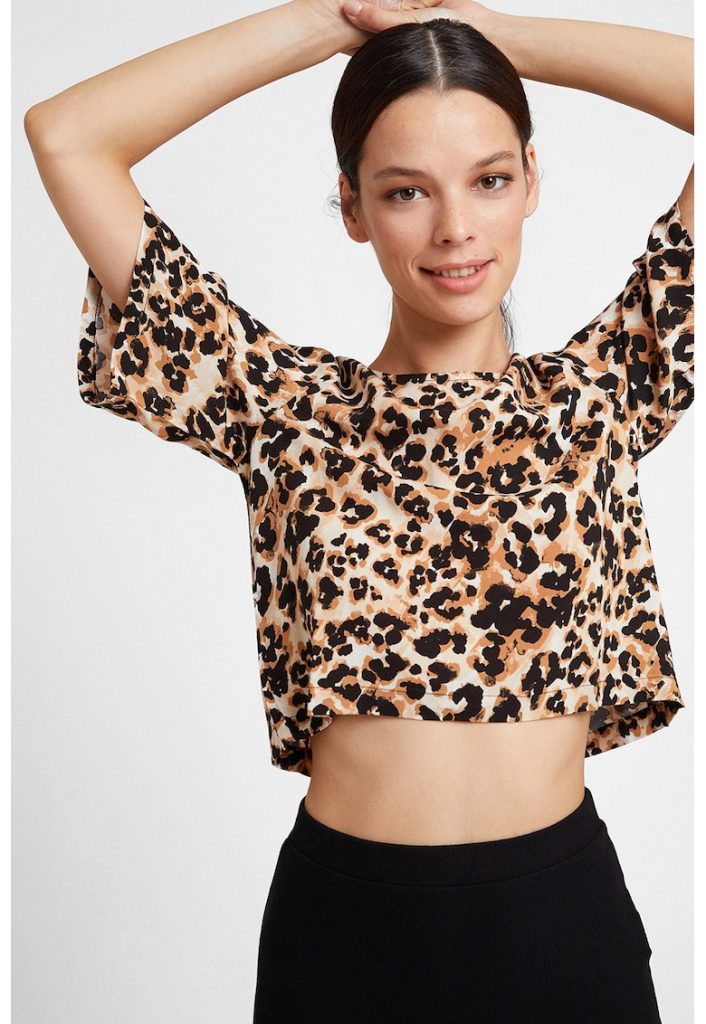 Tricou crop cu animal print-FEMEI/IMBRACAMINTE/Tricouri si maiouri-IMBRACAMINTE/Tricouri si maiouri